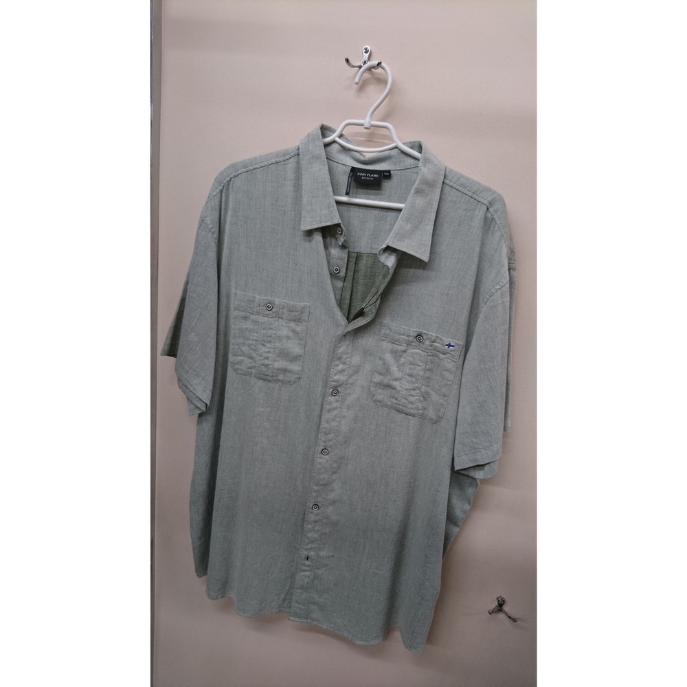Button-Down Shirt Men's Green Two chest pockets